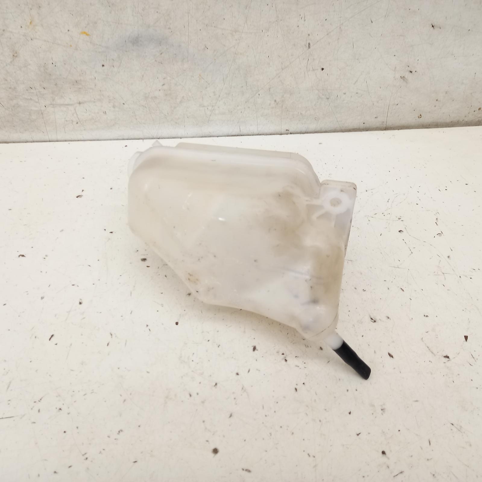 Santa Fe Overflow Bottle 2012-2018 dm,06/12-02/18 00015510 #378486