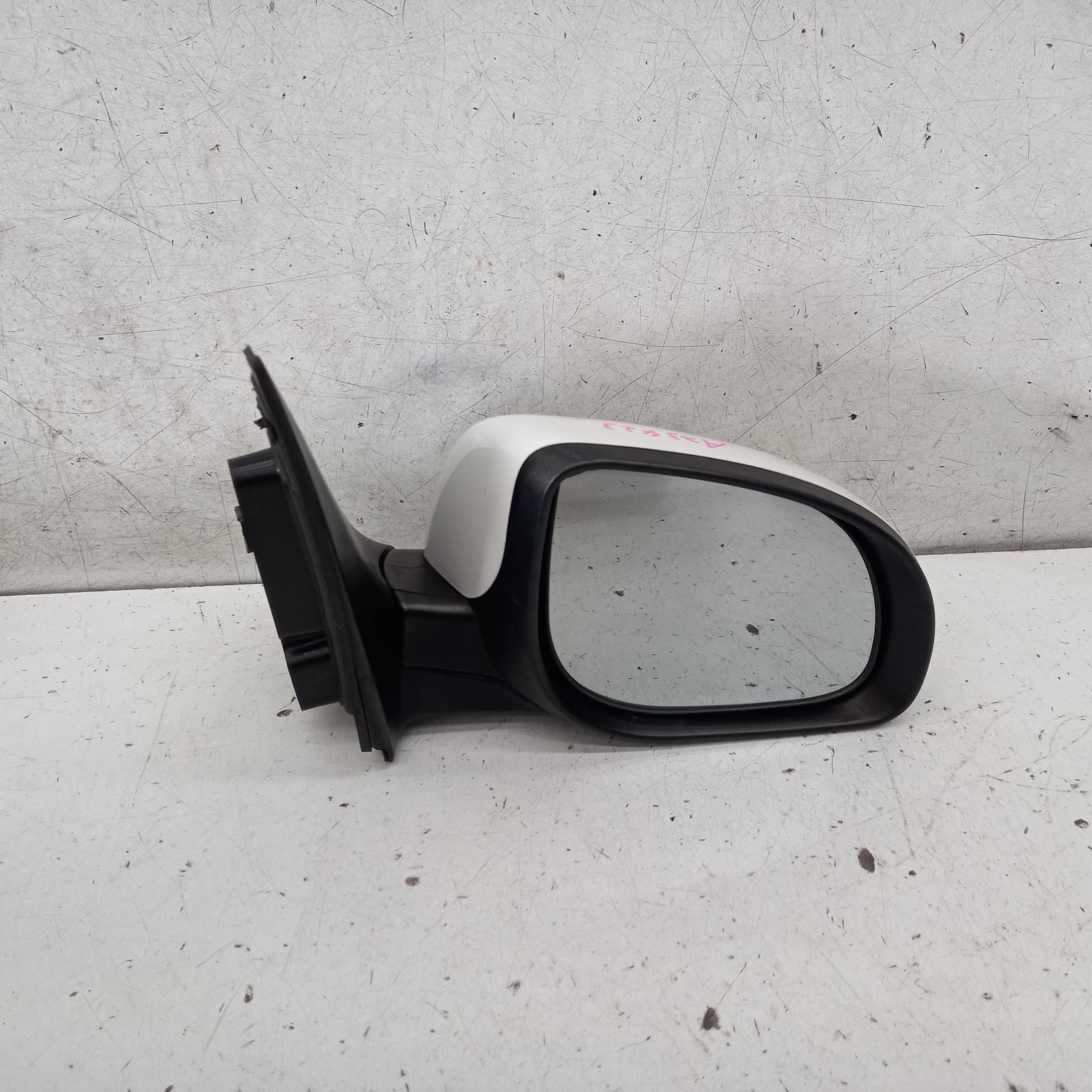 I20 Door Mirror Right 2012-2015 pb,power folding,w/ flasher type,03/12-12/15 partwh #378879