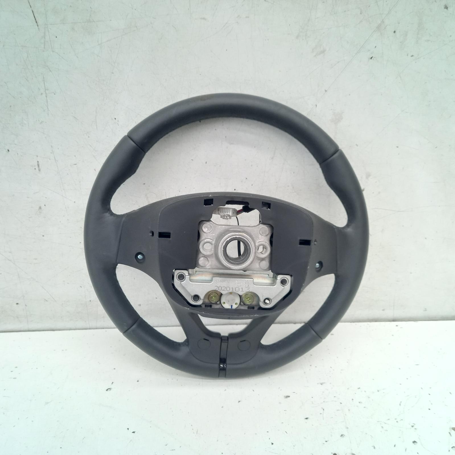 I30 Steering Wheel 2017-2020 leather,black stitch type,pd,03/17- 00015597 #379118