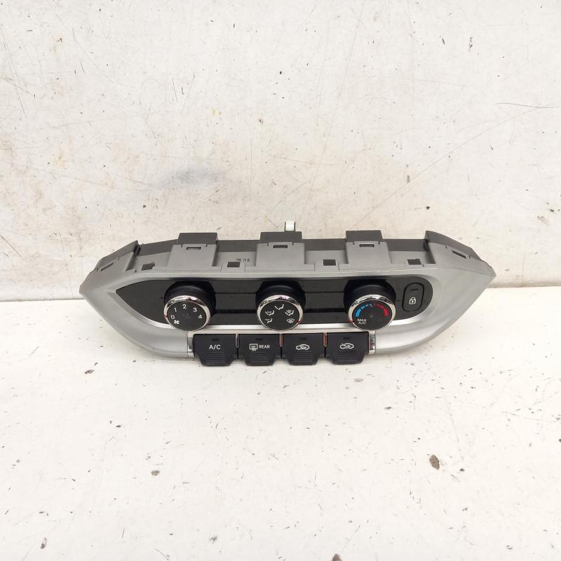 heater/aircon controls