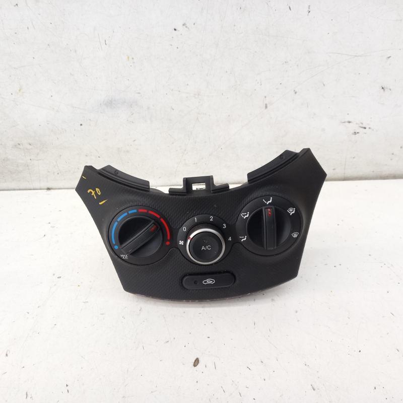 heater/aircon controls