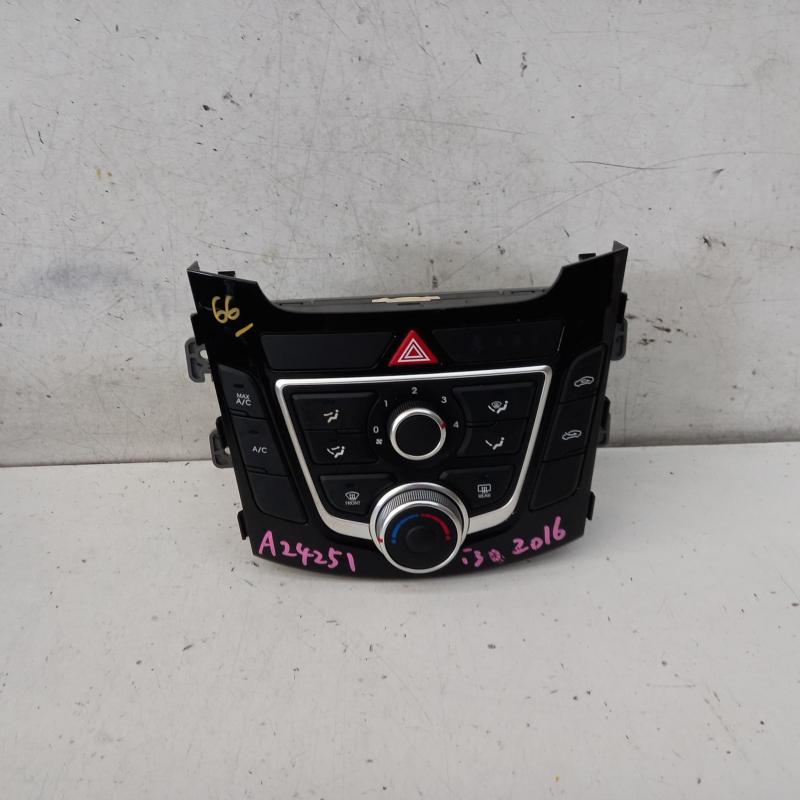 heater/aircon controls