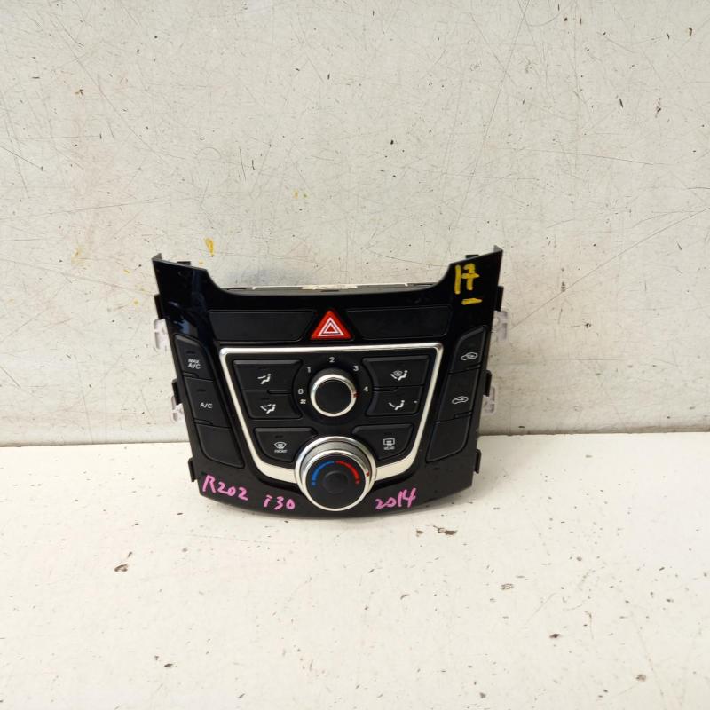 heater/aircon controls