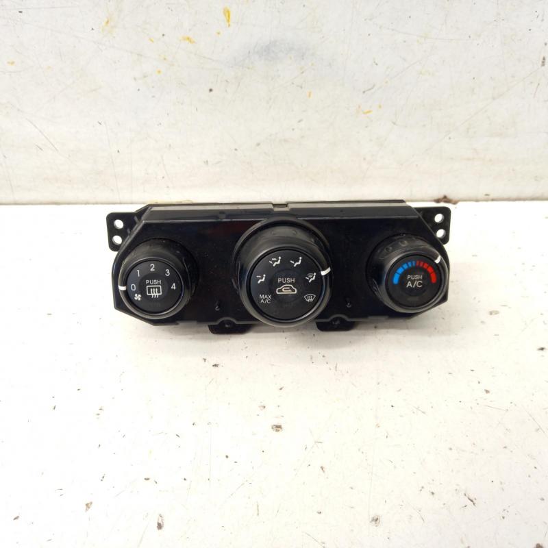 heater/aircon controls