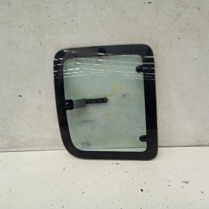 side glass rear right