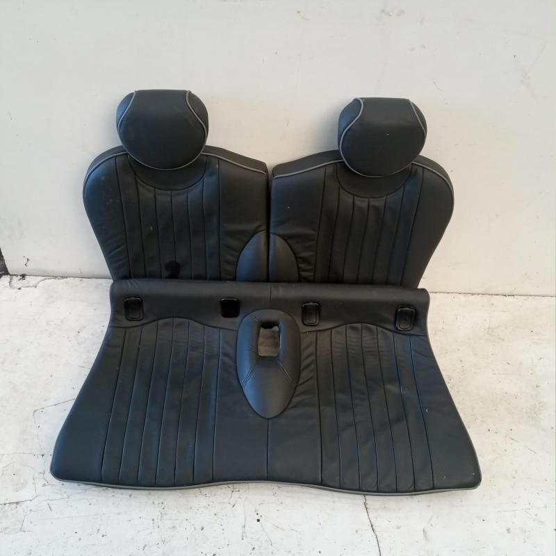 seat 2nd/rear seat