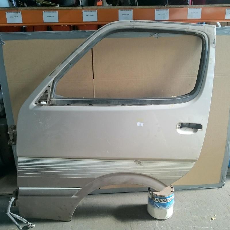 door front left
