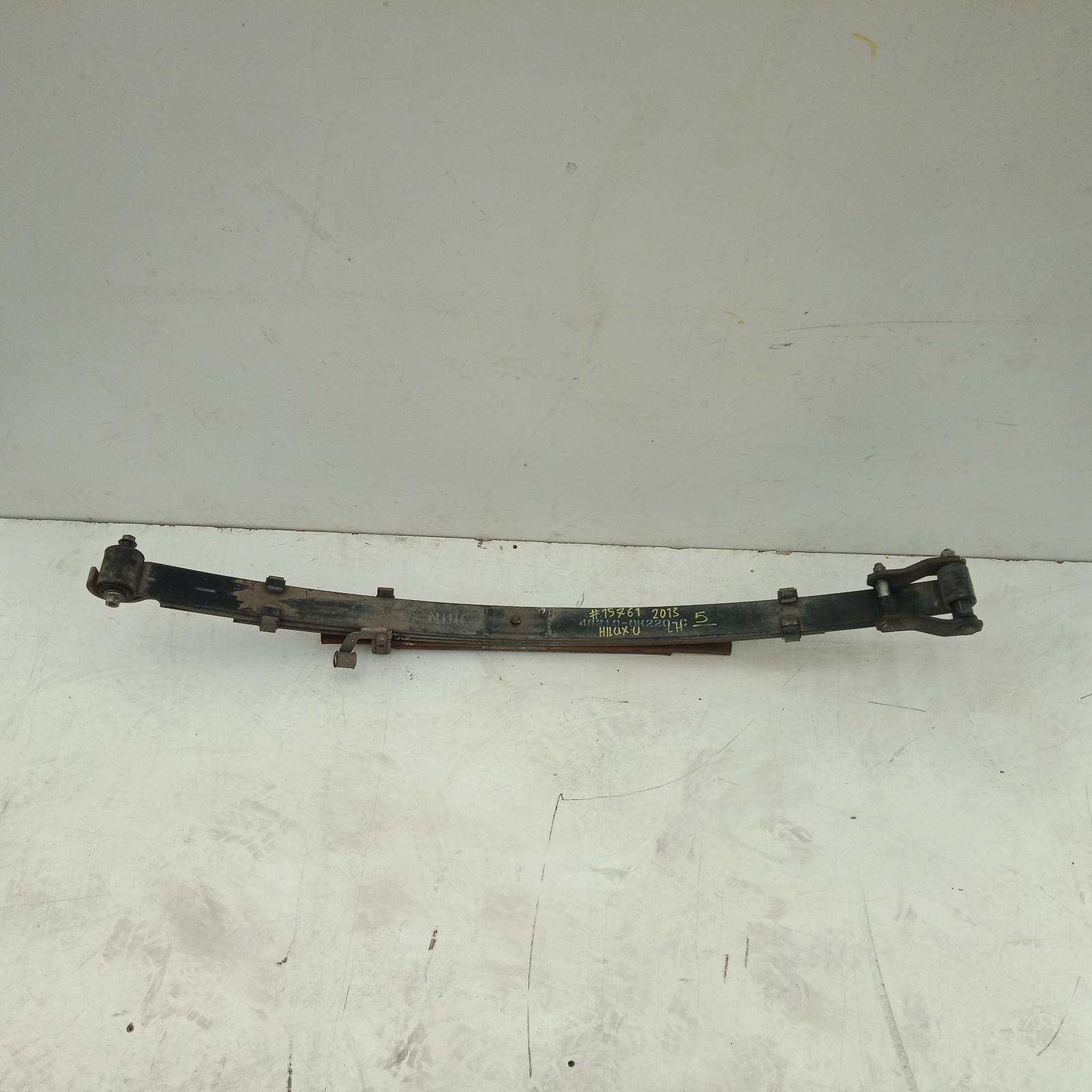 387712, Used rear leaf spring for 2013 hilux lh side, 4wd type, 03/05