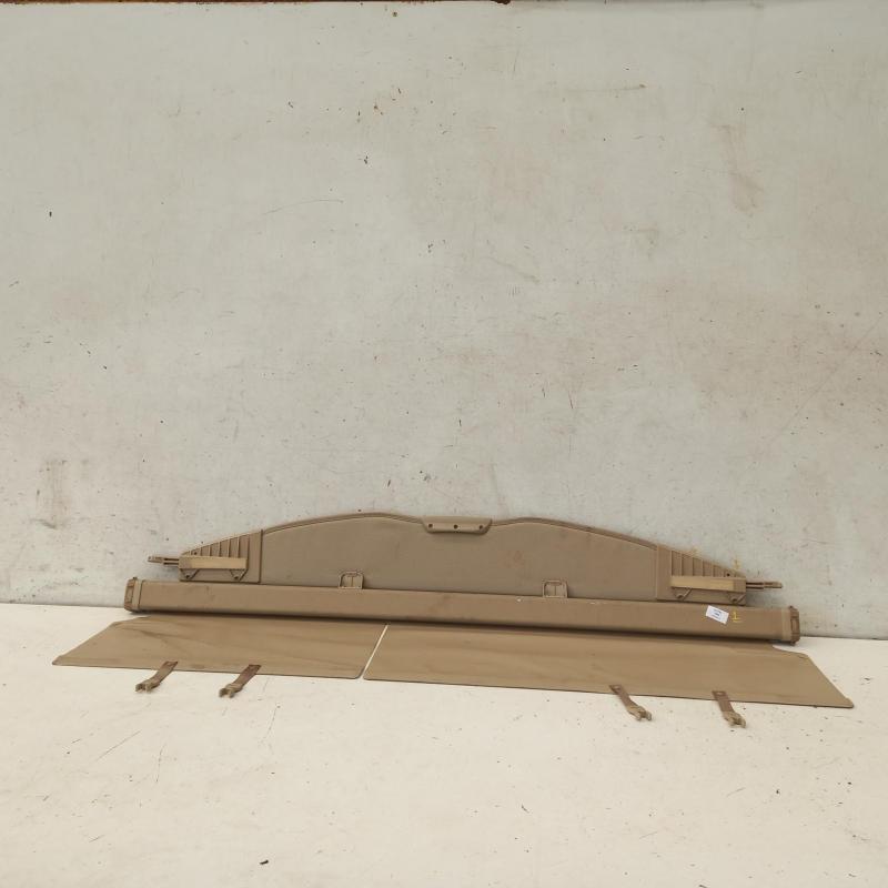 parcel shelf