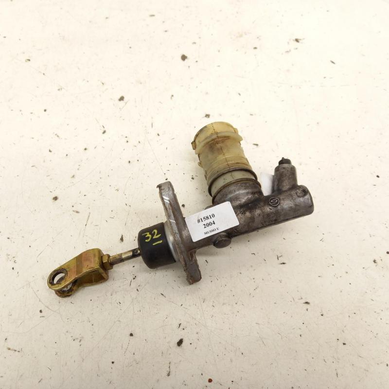 clutch master cylinder