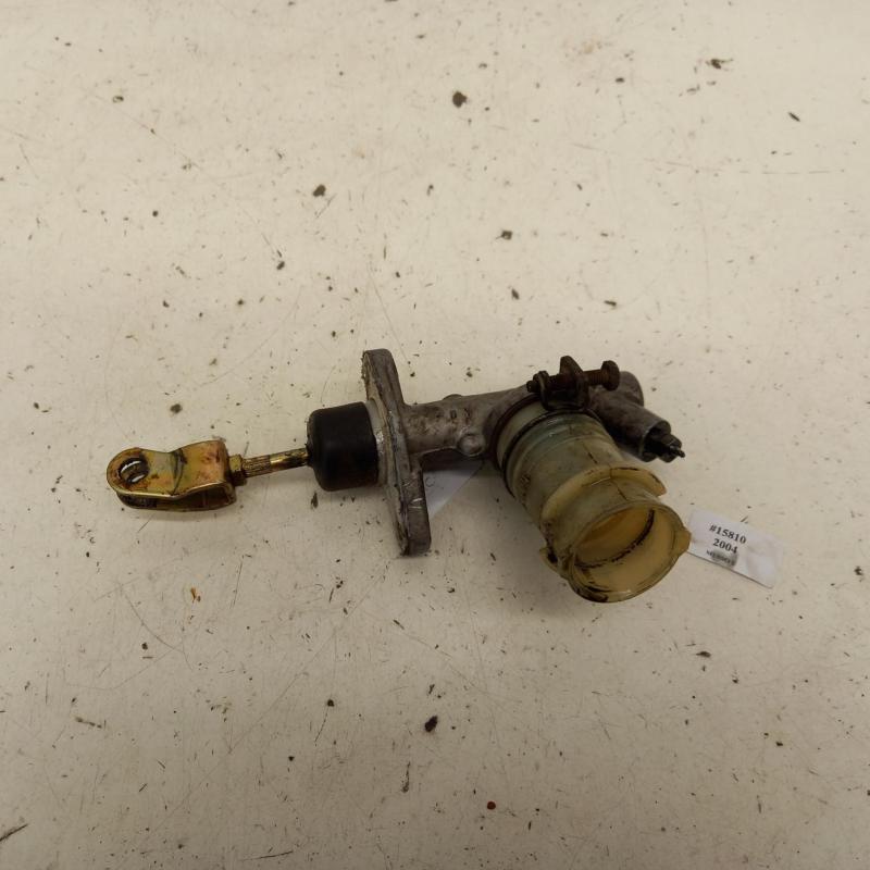 clutch master cylinder