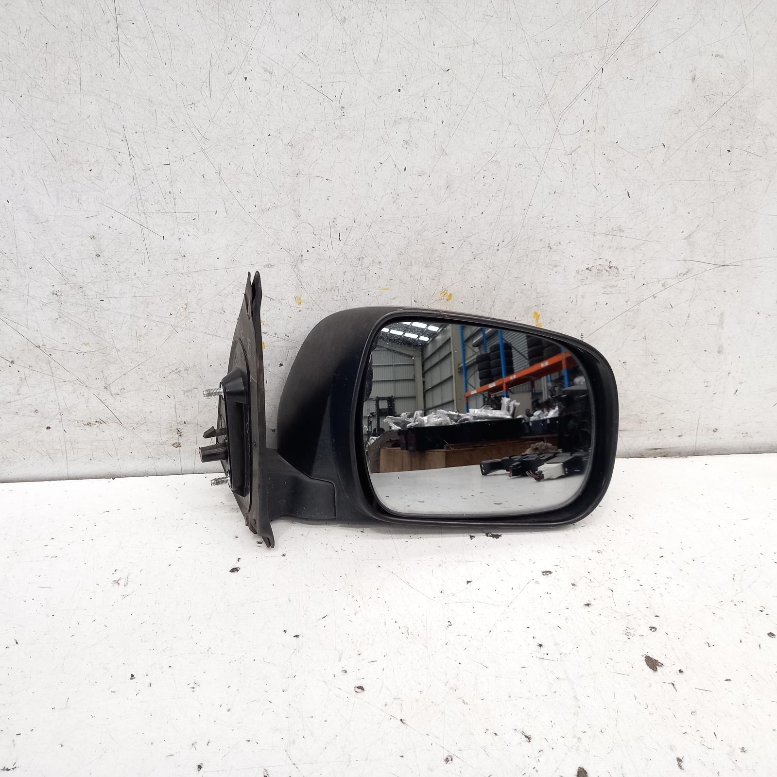 Hilux Door Mirror Right 2005-2015 manual,black,03/05-08/15 00015825 #389553