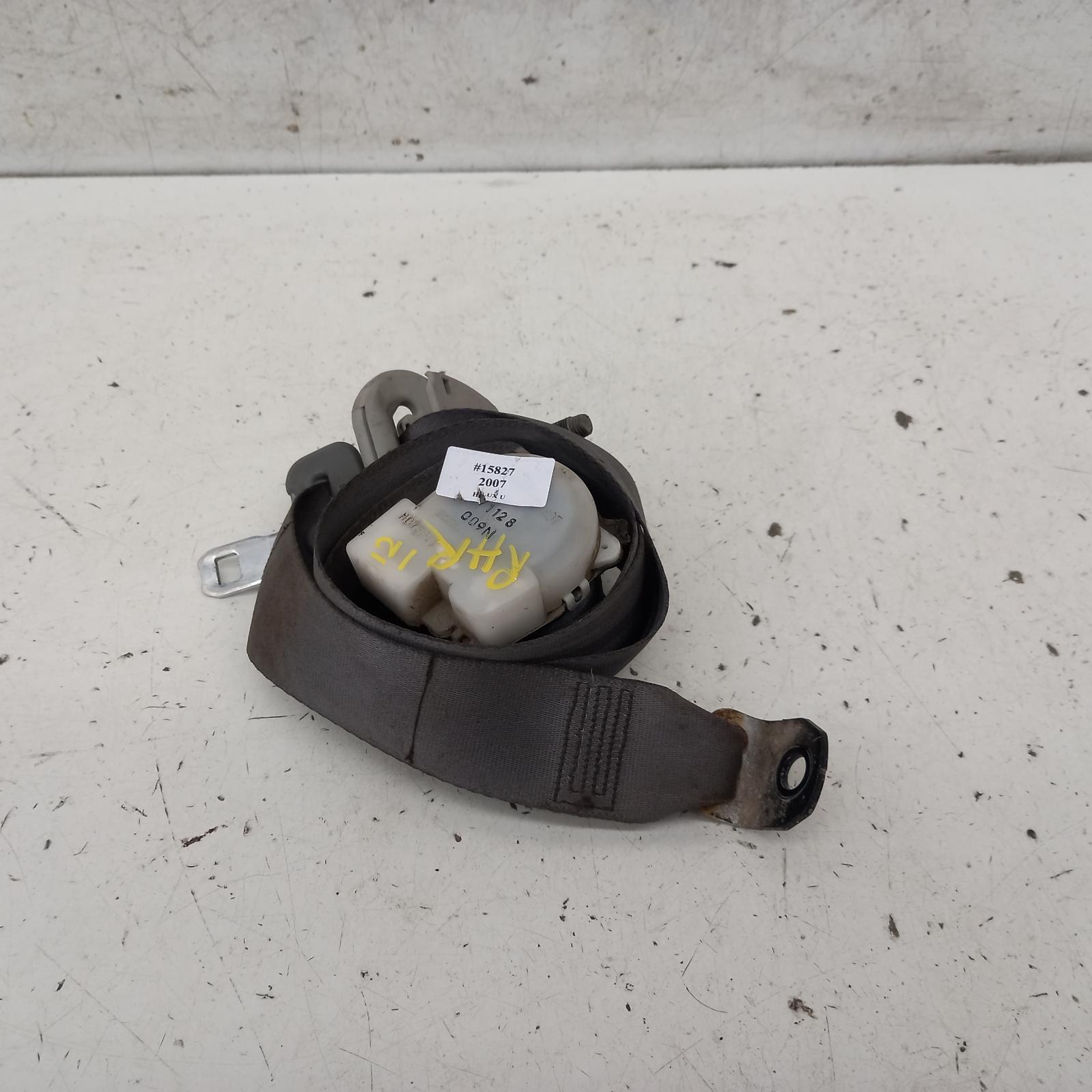 Hilux Seat Belt Stalk 2005-2011 rh rear,seat belt only,dual cab,light grey,03/05-06/11 00015827 #389574