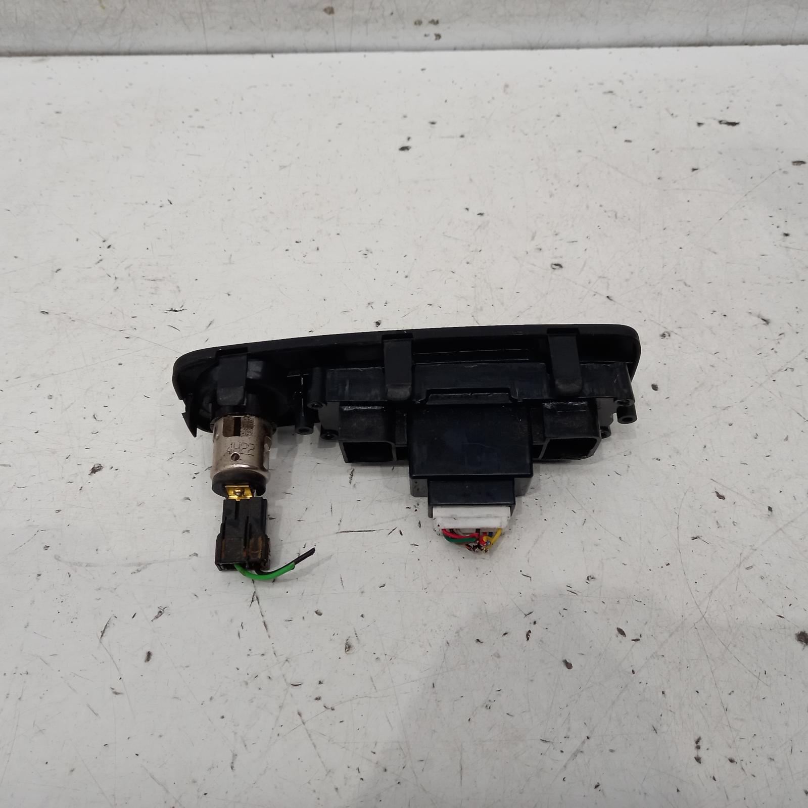 I20 Miscellaneous 2010-2015 pb 07/10-12/15 00015835 #389746