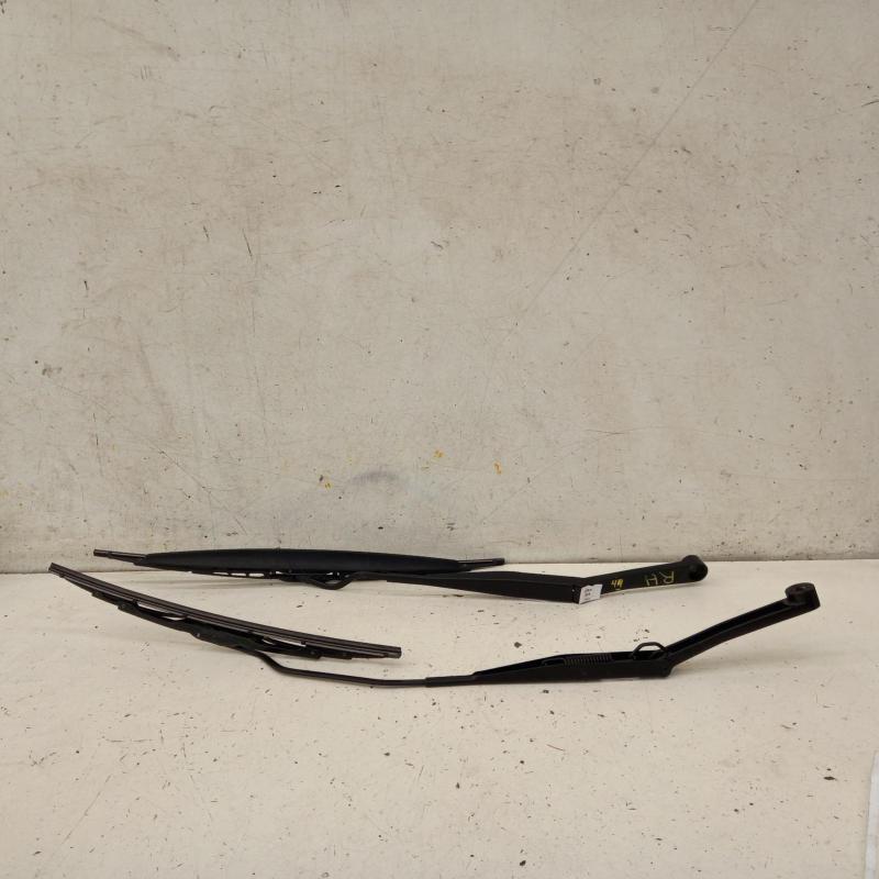 wiper arm