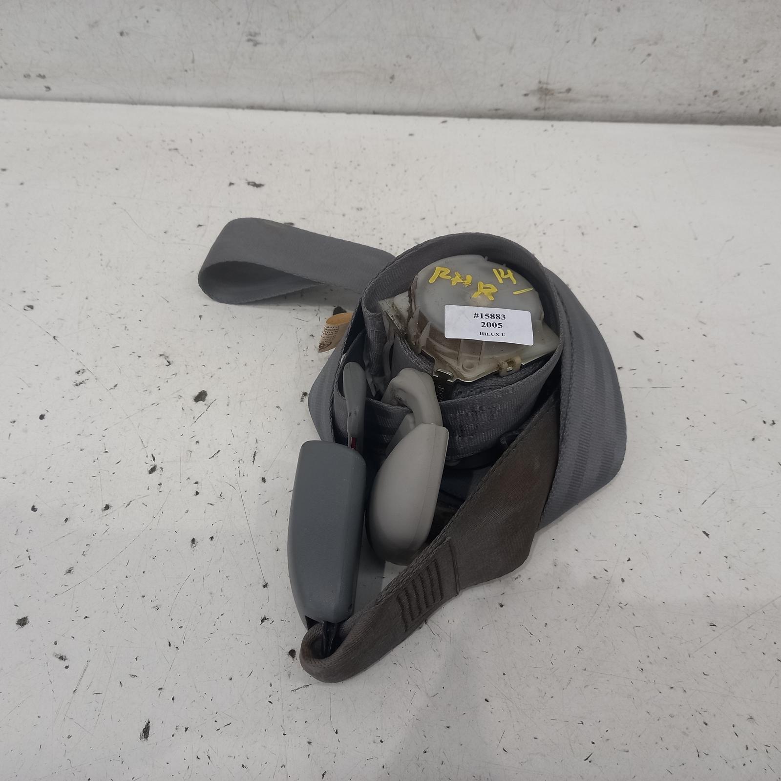Hilux Seat Belt Stalk 2005-2011 rh rear,seat belt only,dual cab,light grey,03/05-06/11 00015883 #391243