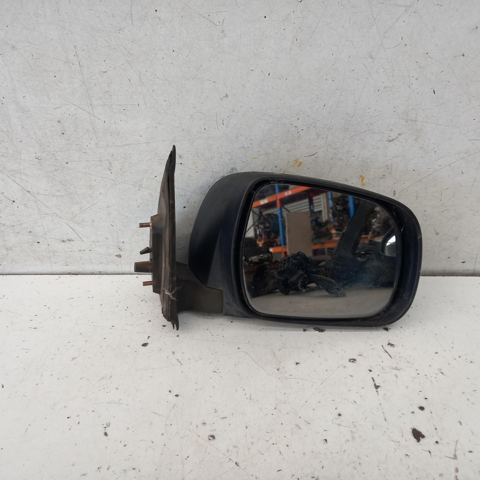Hilux Door Mirror Right 2005-2015 manual,black,03/05-08/15 00015906 #391975