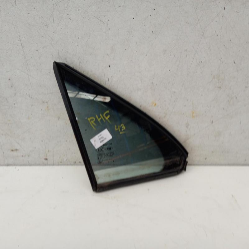 quarter door glass front right