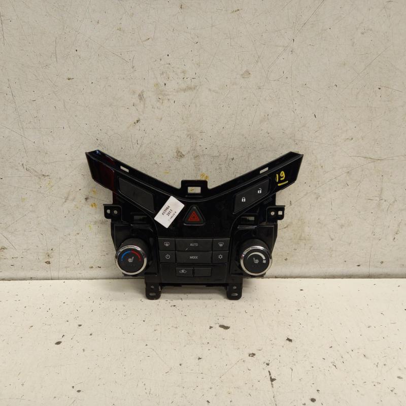 heater/aircon controls