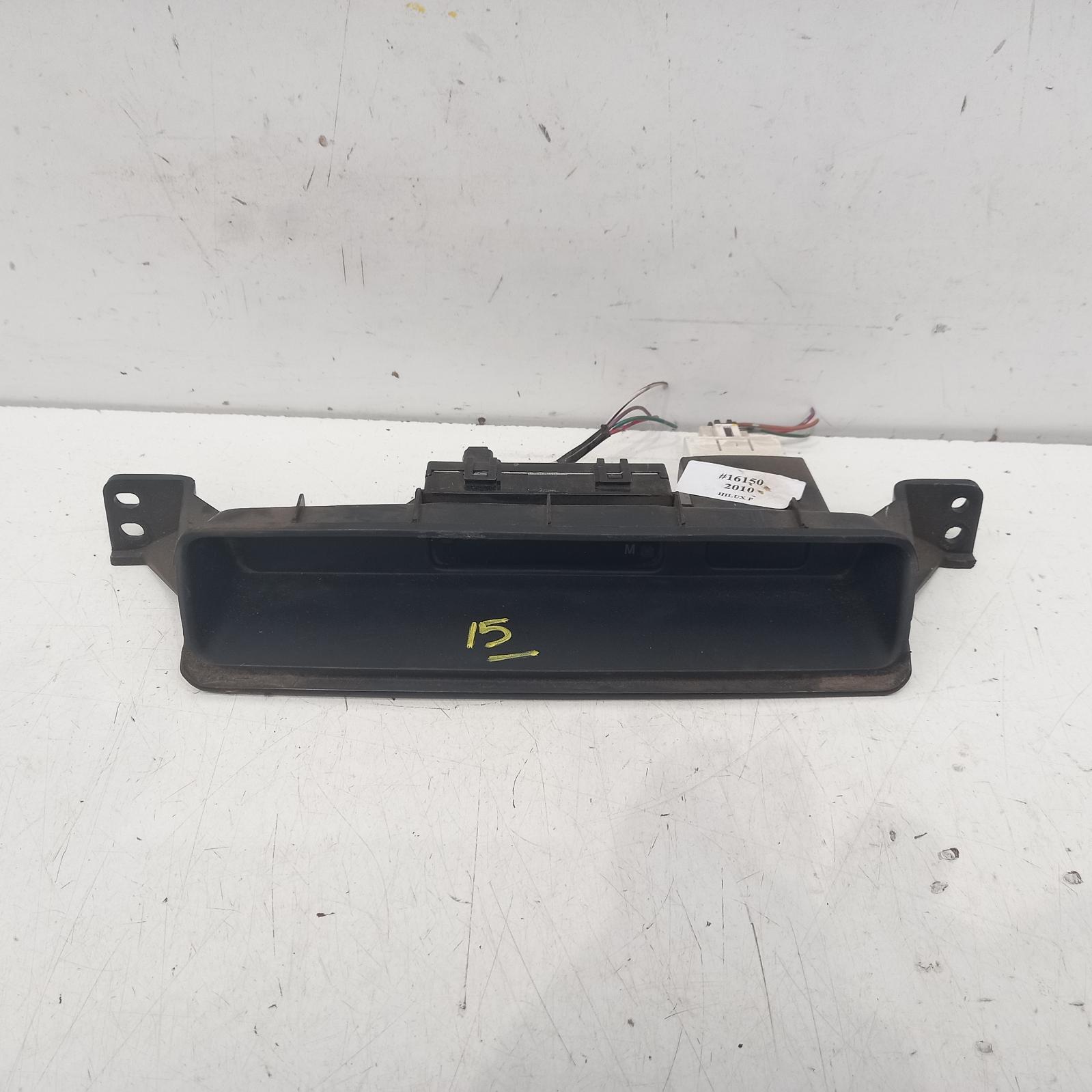 Hilux Clock 2005-2015 digital dash clock,non temperature type,03/05-08/15 00016150 #400854