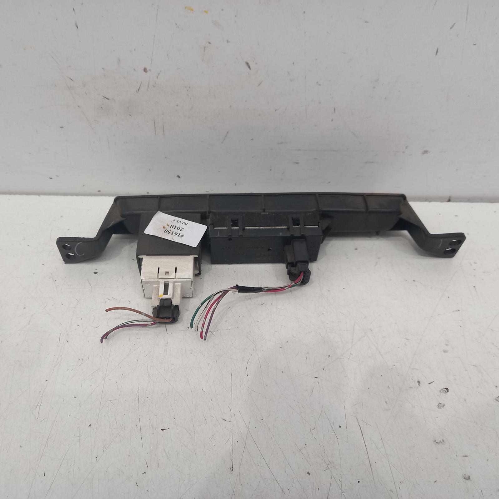 Hilux Clock 2005-2015 digital dash clock,non temperature type,03/05-08/15 00016150 #400854