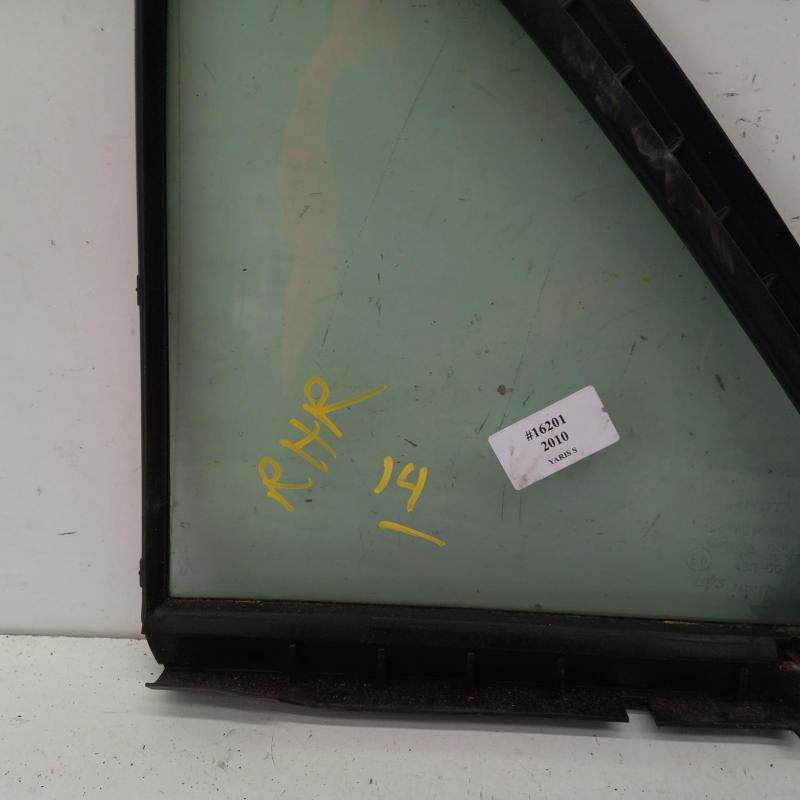 quarter door glass rear right