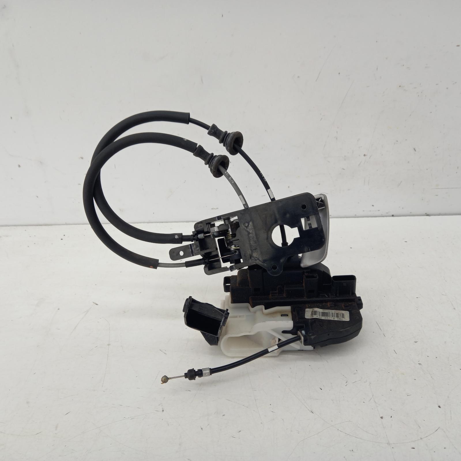 Santa Fe Door/boot/gate Lock 2005-2012 right rear door lock,cm,11/05-06/12 00016266 #402409