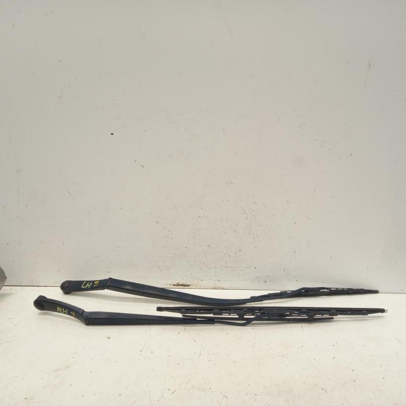 wiper arm