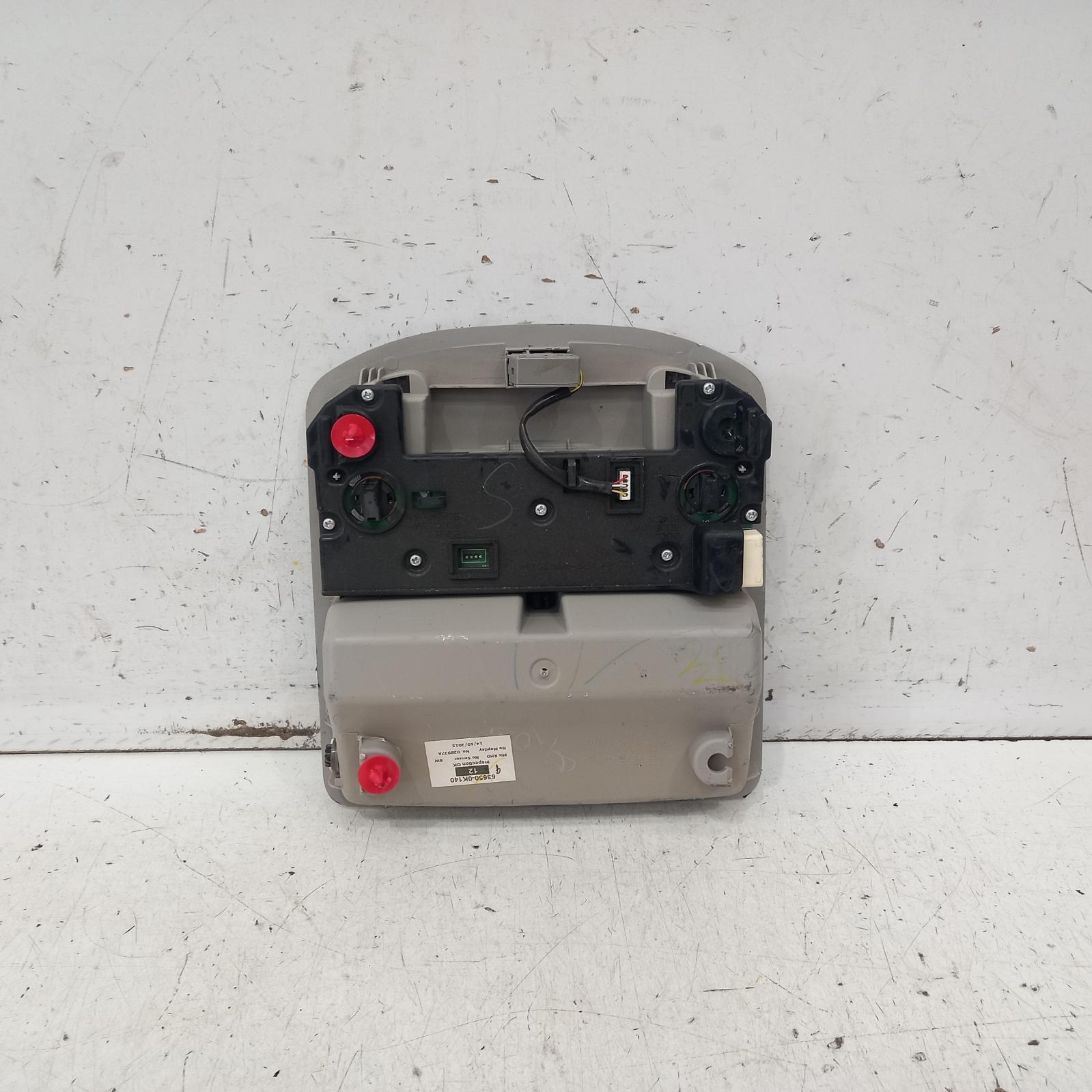 Hilux Courtesy Light 2015-2022 front,w/ sunglass holder type,09/15- 00016545 #410773