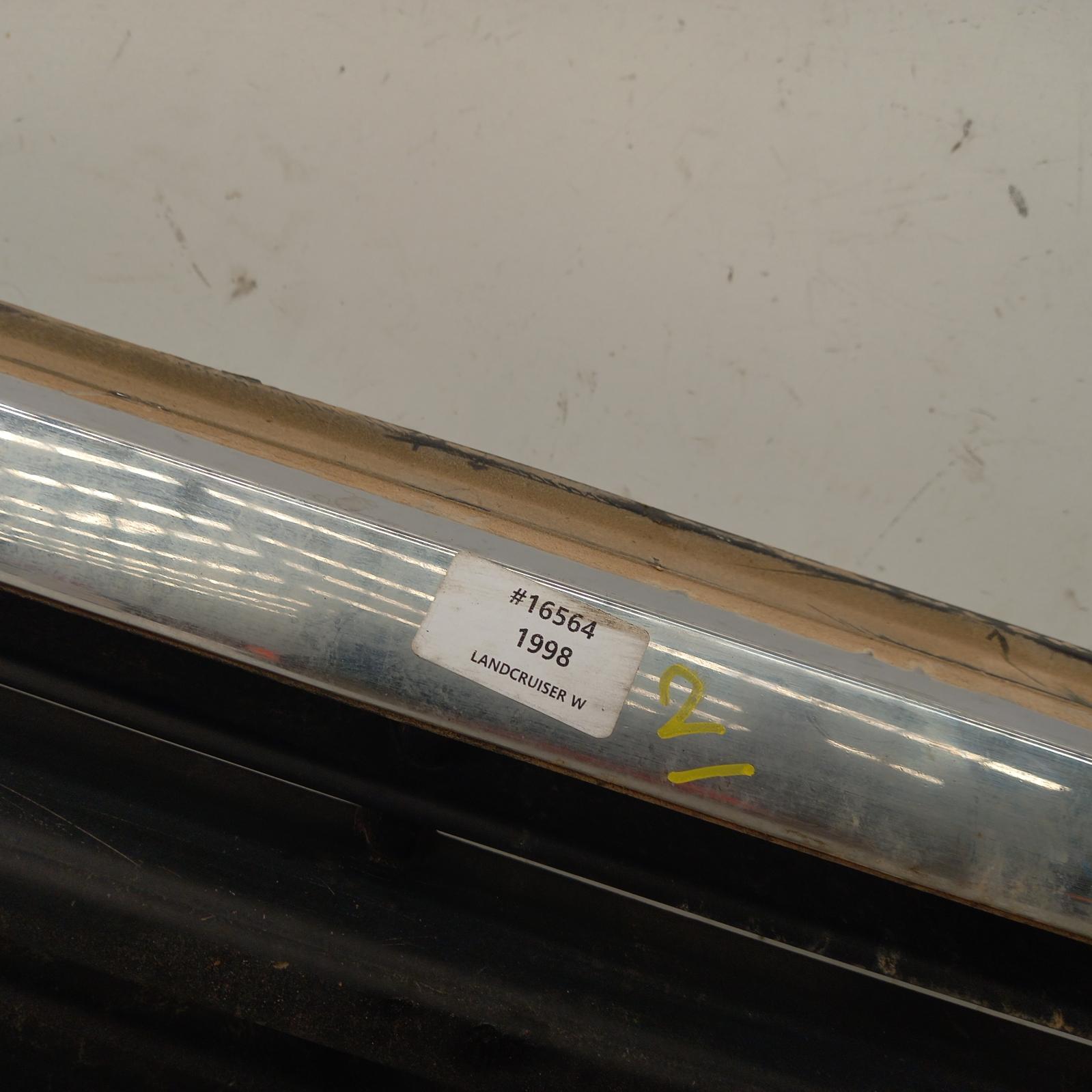 Landcruiser Grille 1998-2002 100 series,chrome,01/98-05/02 00016564 #411899