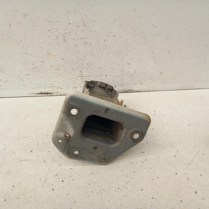 bar reinforcement/bracket front