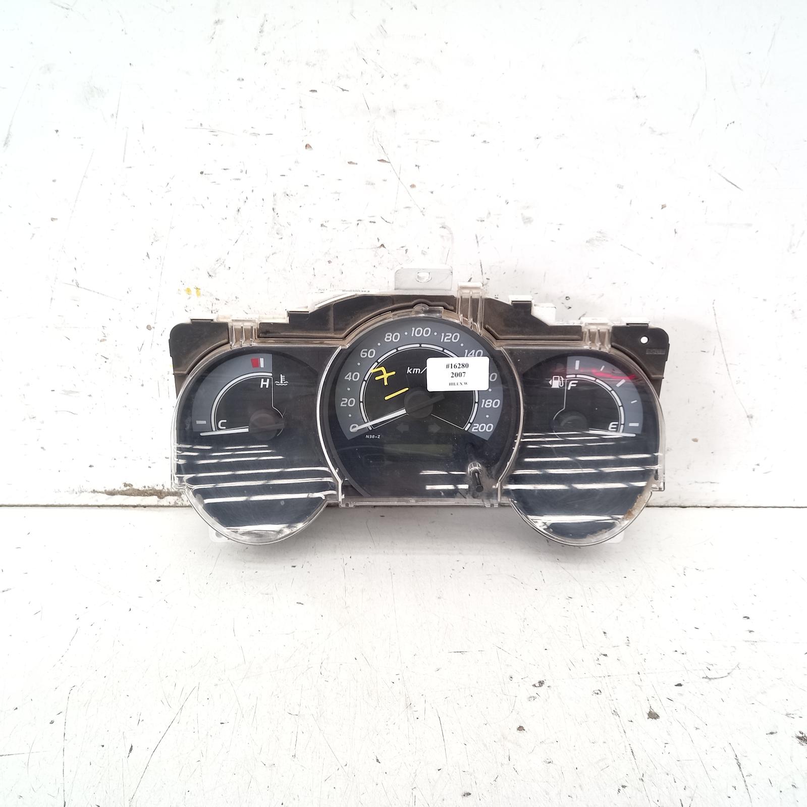 Hilux Instrument Cluster 2005-2011 petrol,2.7,workmate,03/05-06/11 00016280 #412796
