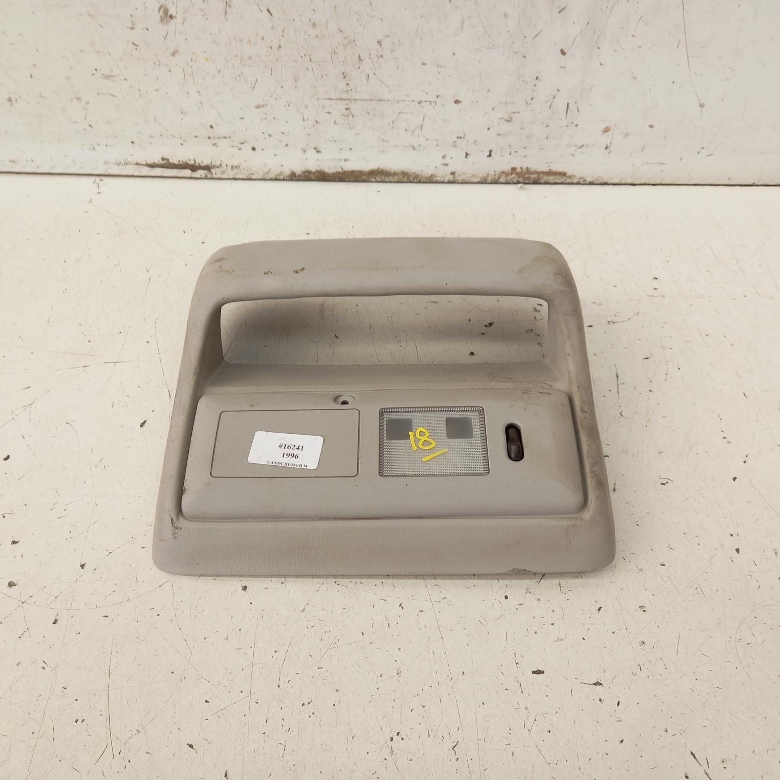 Landcruiser Courtesy Light 1990-1998 front,80 series,05/90-03/98 00016241 #415093