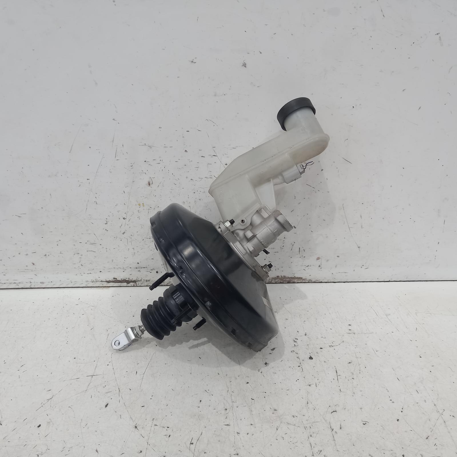 416846, Used brake booster for 2009 yaris ncp9, p/n 0204023094, 10/