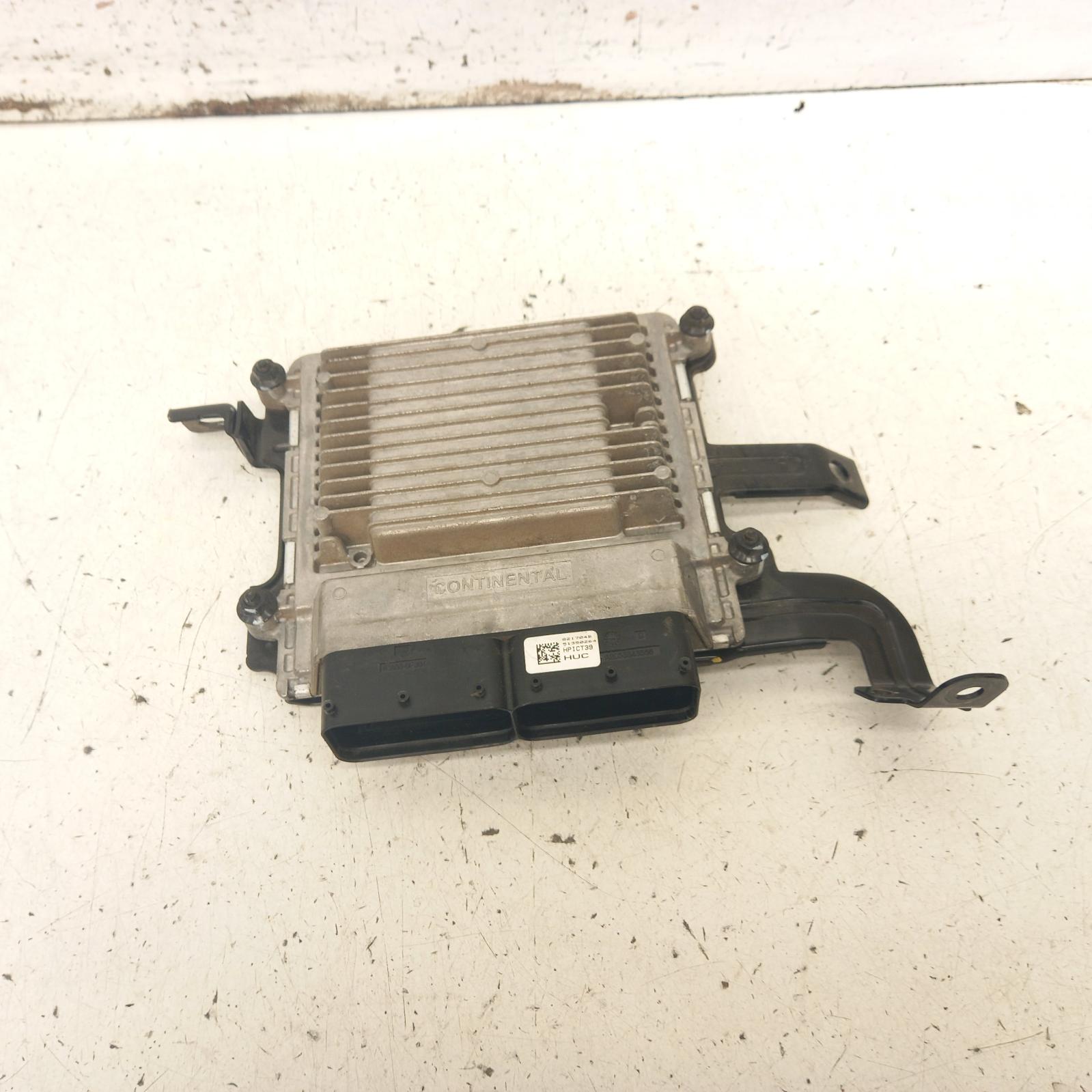 I30 Ecu 2012-2017 engine ecu,1.8,petrol,auto t/m,ecu only,gd,03/12-02/17 00016718 #417778