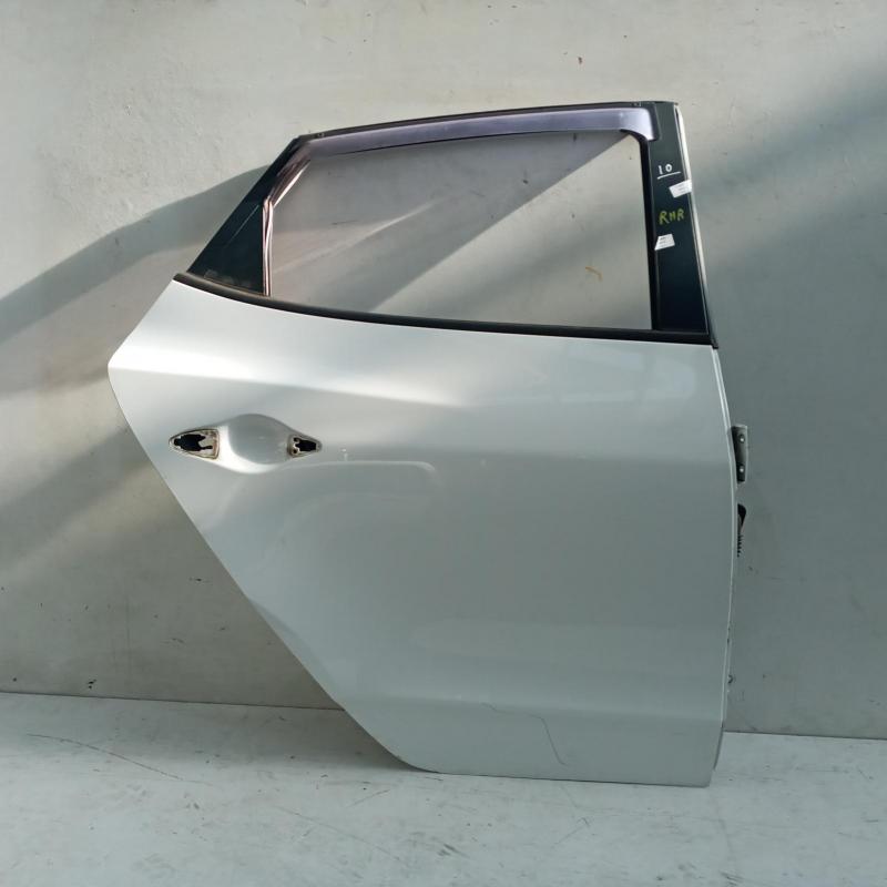 door/sliding rear right