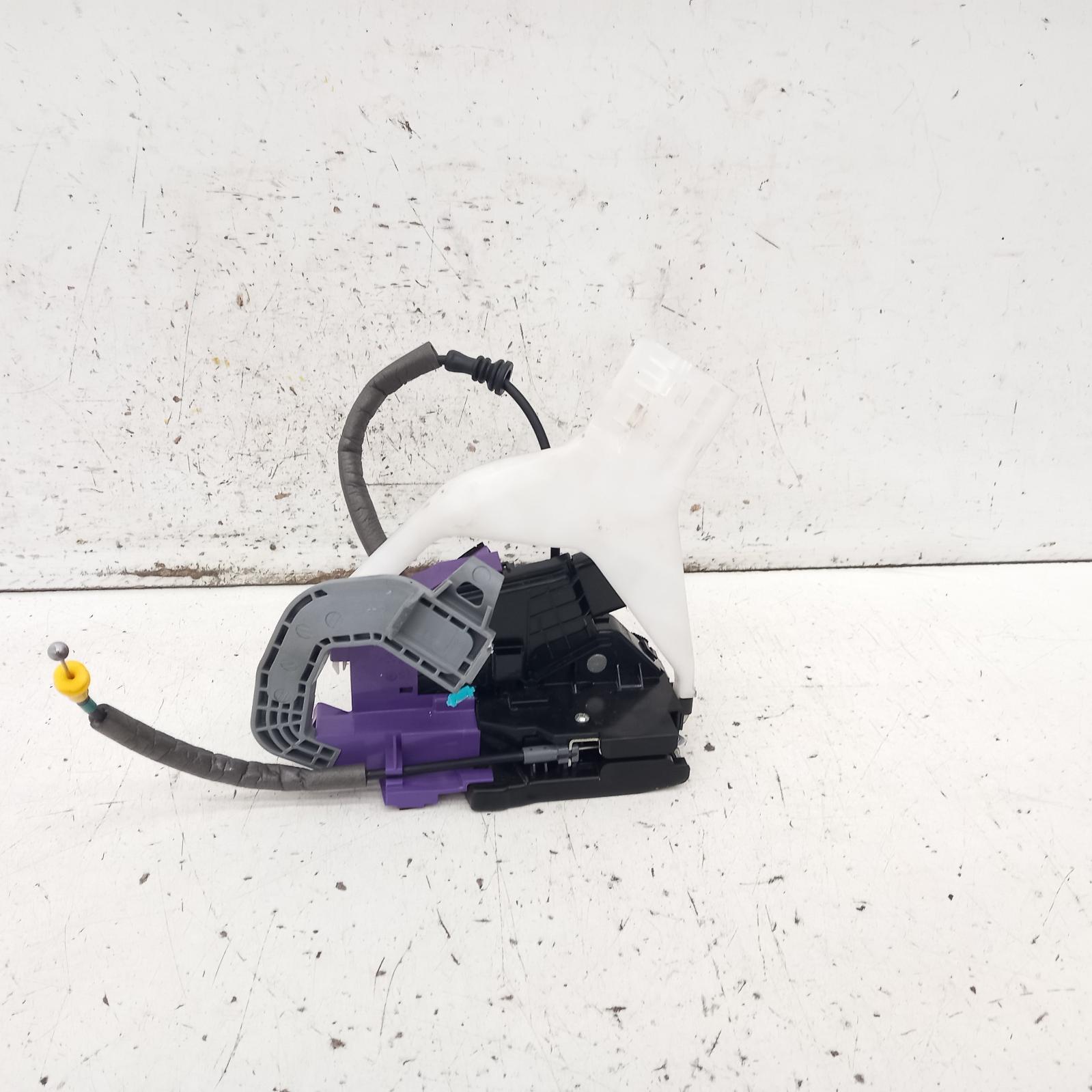 I30 Door/boot/gate Lock 2017-2022 right rear door lock,pd,hatch (s. korea vin kmhh),standard type,03/17- 00016318 #422128