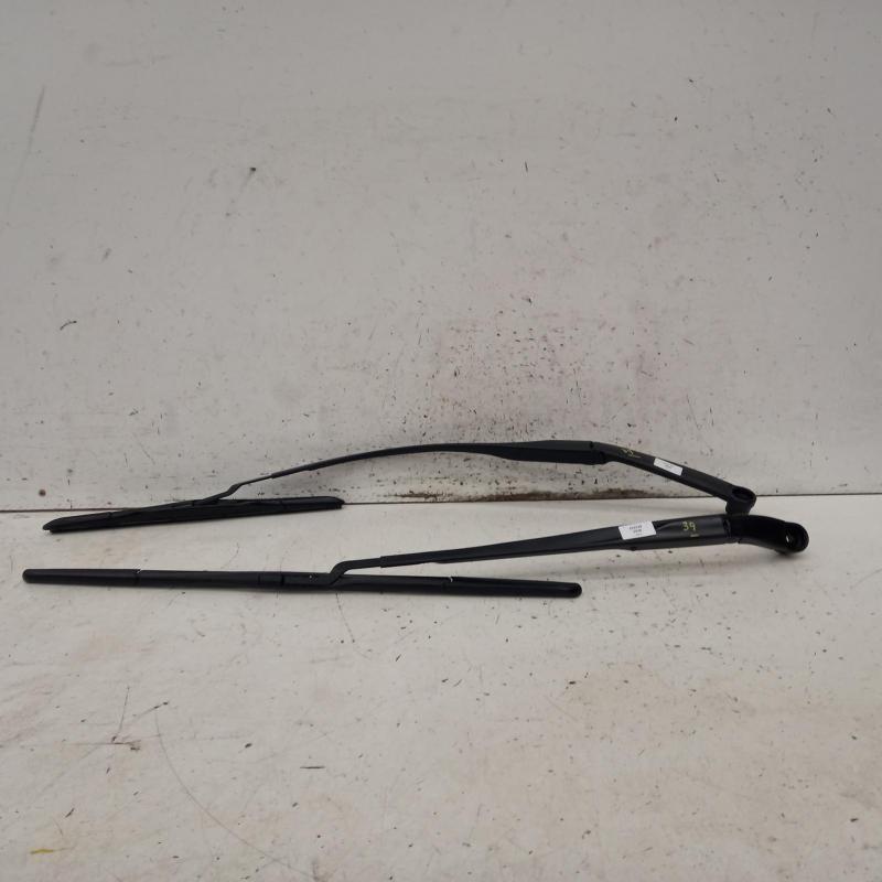 wiper arm