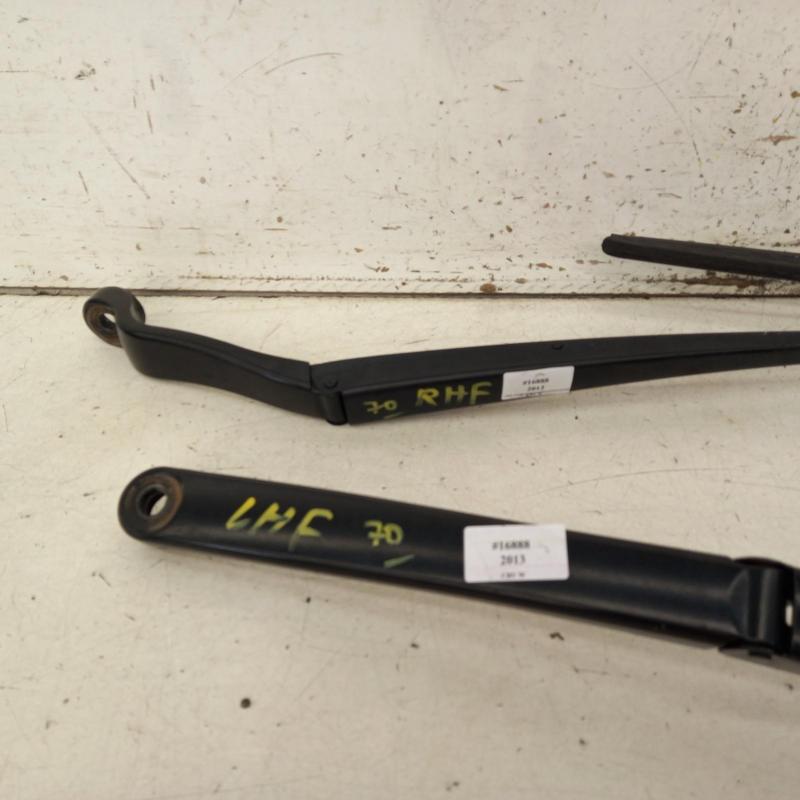 wiper arm