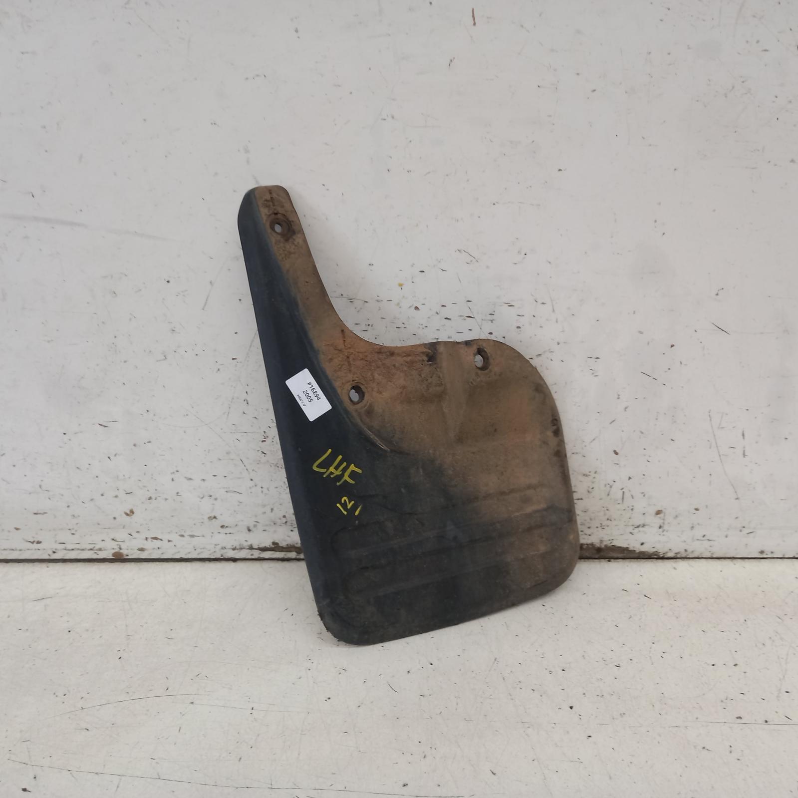 425744, Used mud flaps for 2005 hilux lh front, 2wd, 03/0508/15