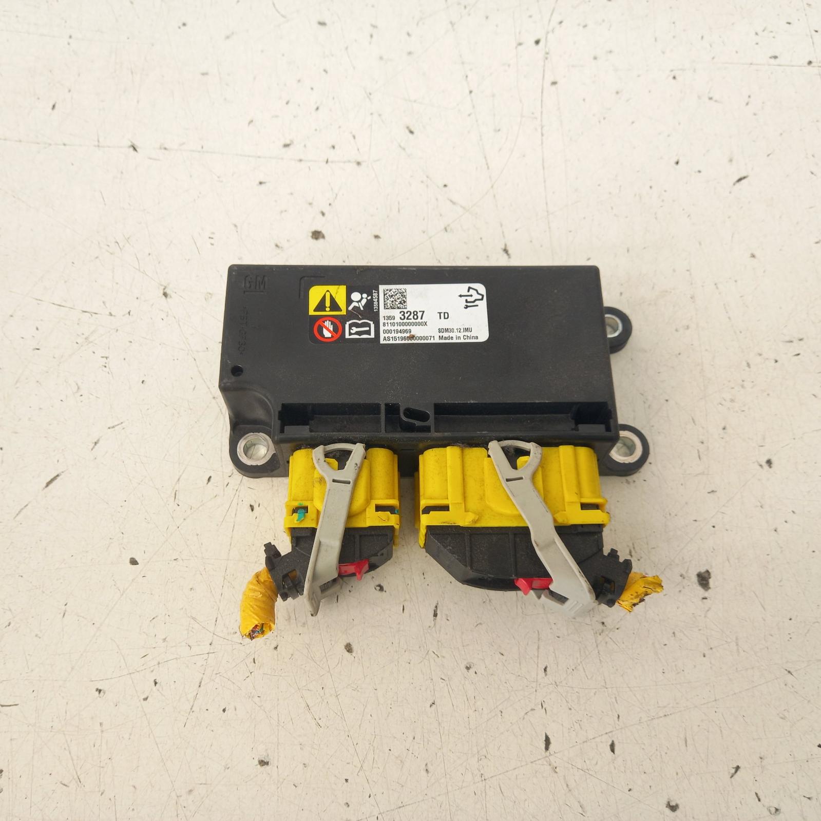 432742, Used airbag module/sensor for 2015 barina module, tm, 07/1312/18