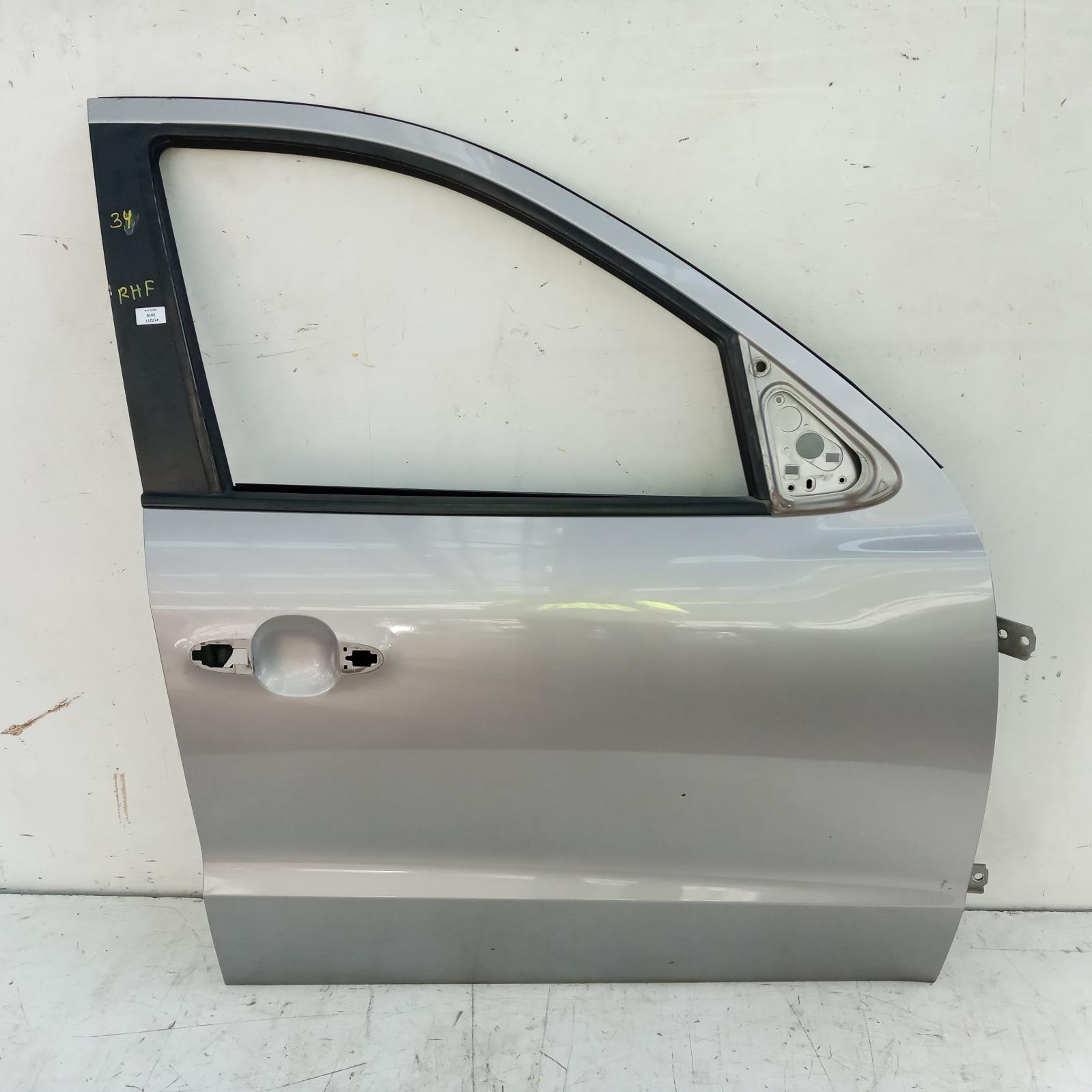 Santa Fe Door Front Right 2009-2012 cm,non mould type,09/09-06/12 00017217 #437230