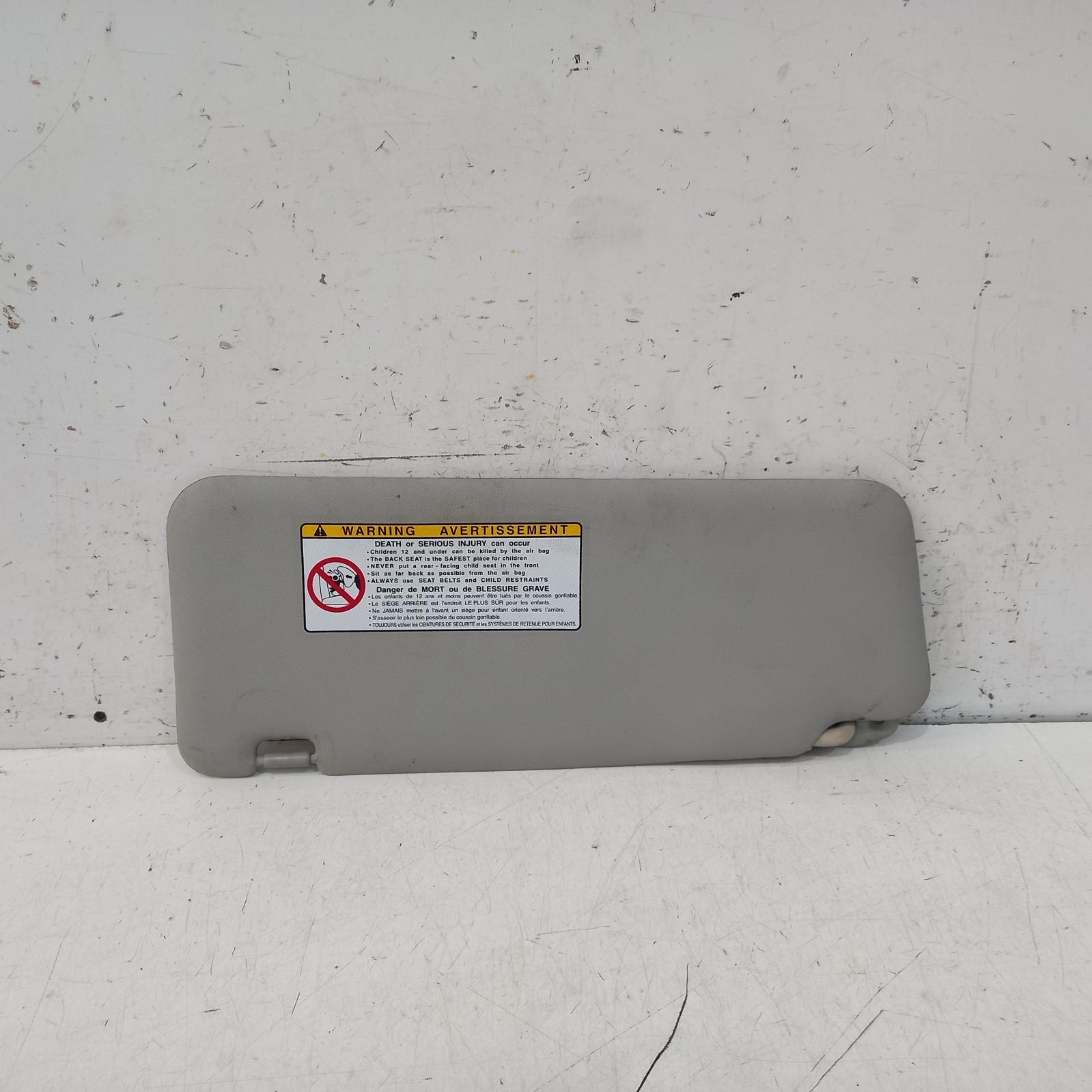 Hilux Sunvisor 2005-2015 rh side,02/05-08/15 00017292 #443021
