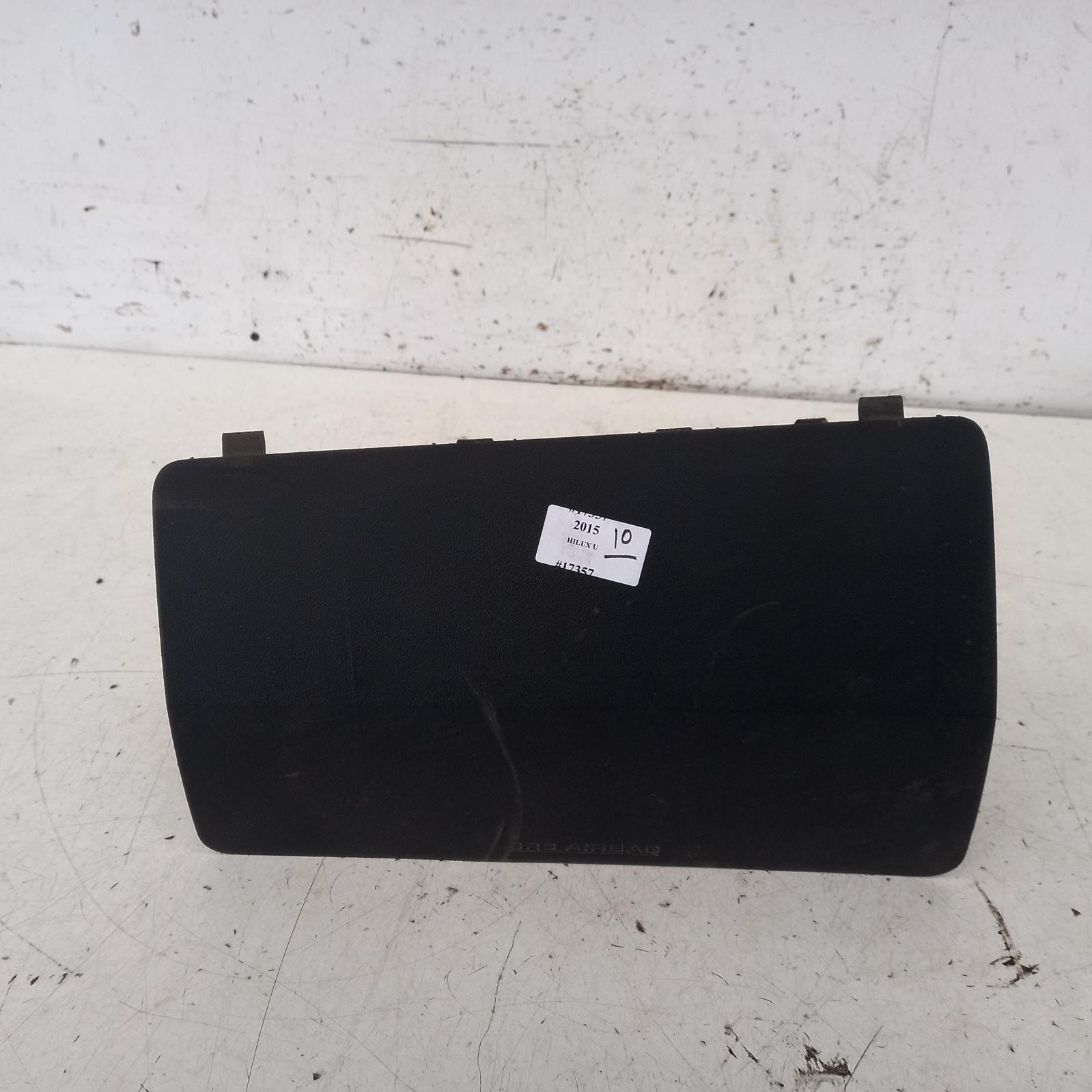 447035, Used airbag left for 2015 hilux dash, 02/0508/15