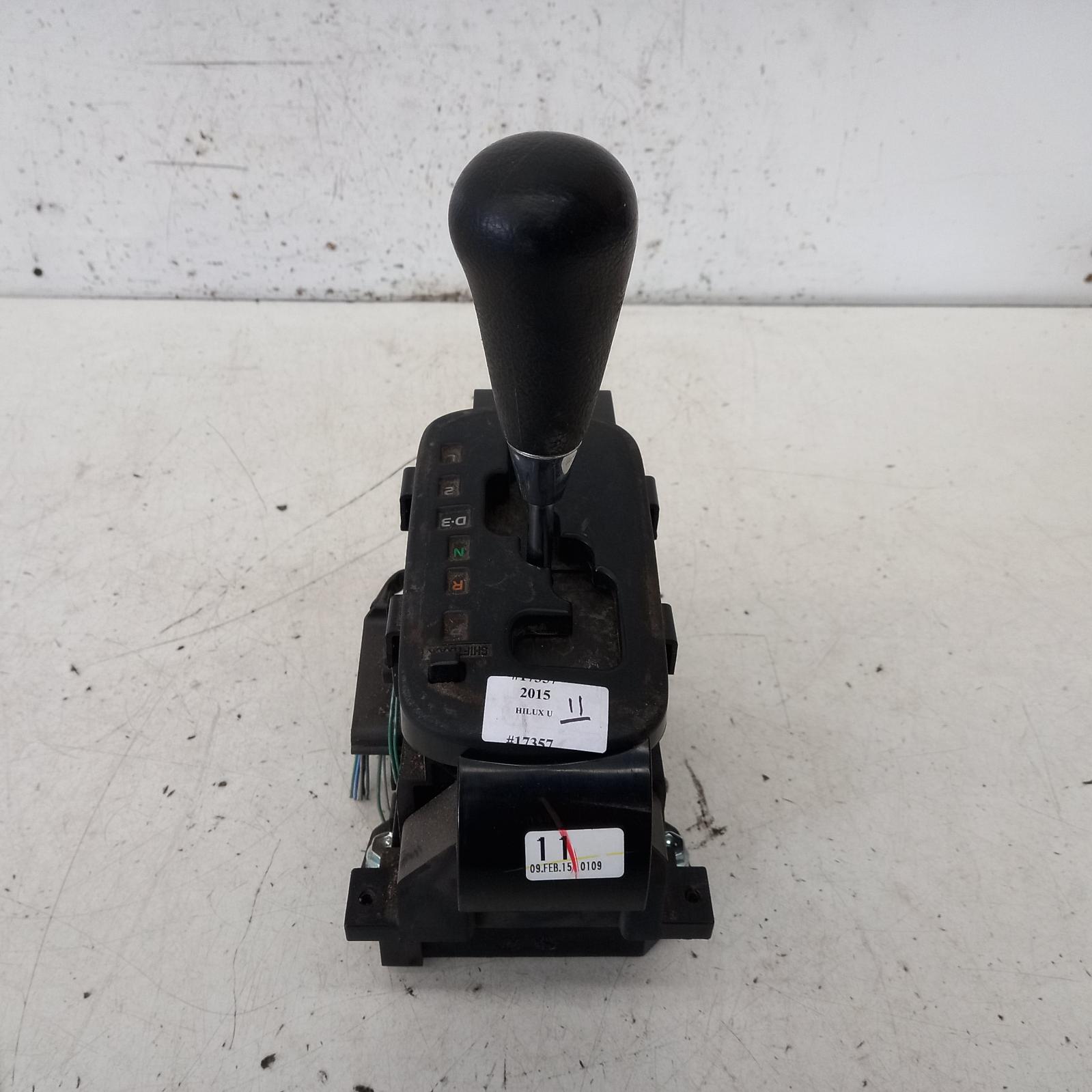 447036, Used gear stick/shifter for 2015 hilux gear shifter, auto t/m