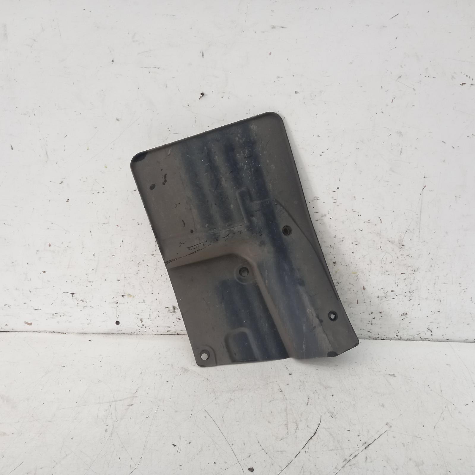 450781, Used mud flaps for 2008 hiace rh rear, trh/kdh, 03/0504/19