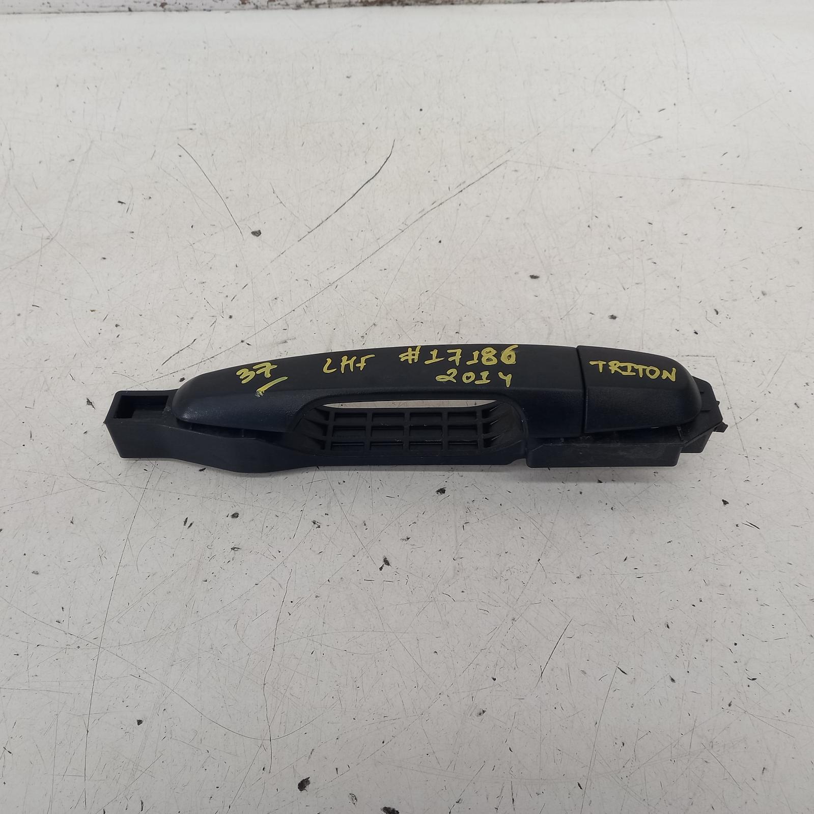 Triton Door Handle 2006-2015 outer,lh front/lh rear,black,ml-mn,07/06-04/15 00017186 #450717