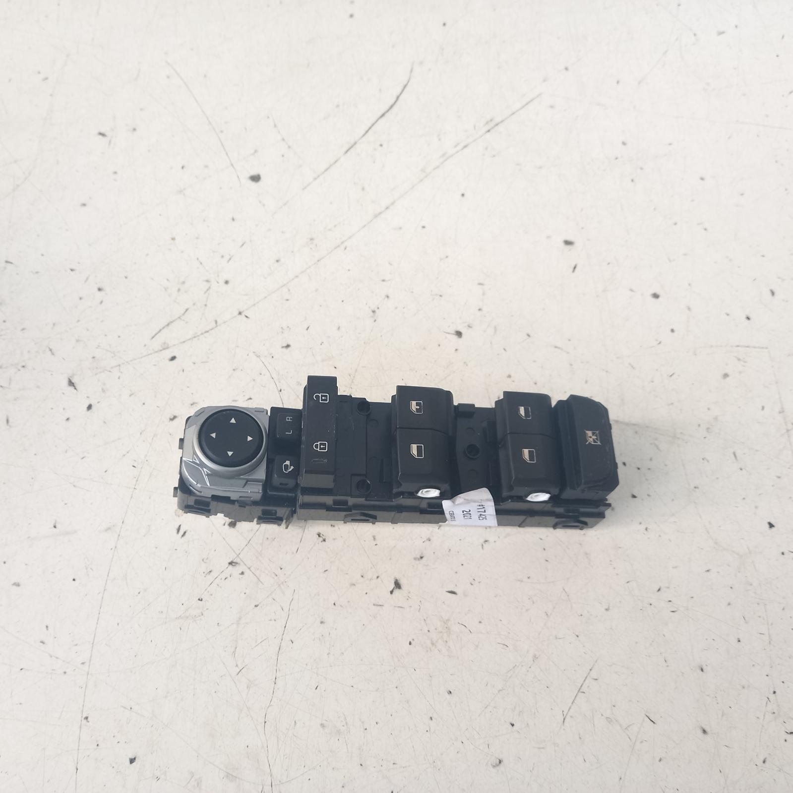 Cerato Power Door Window Switch 2018-2022 rh front (master switch),bd,sedan/hatch,04/18- 00017425 #452664