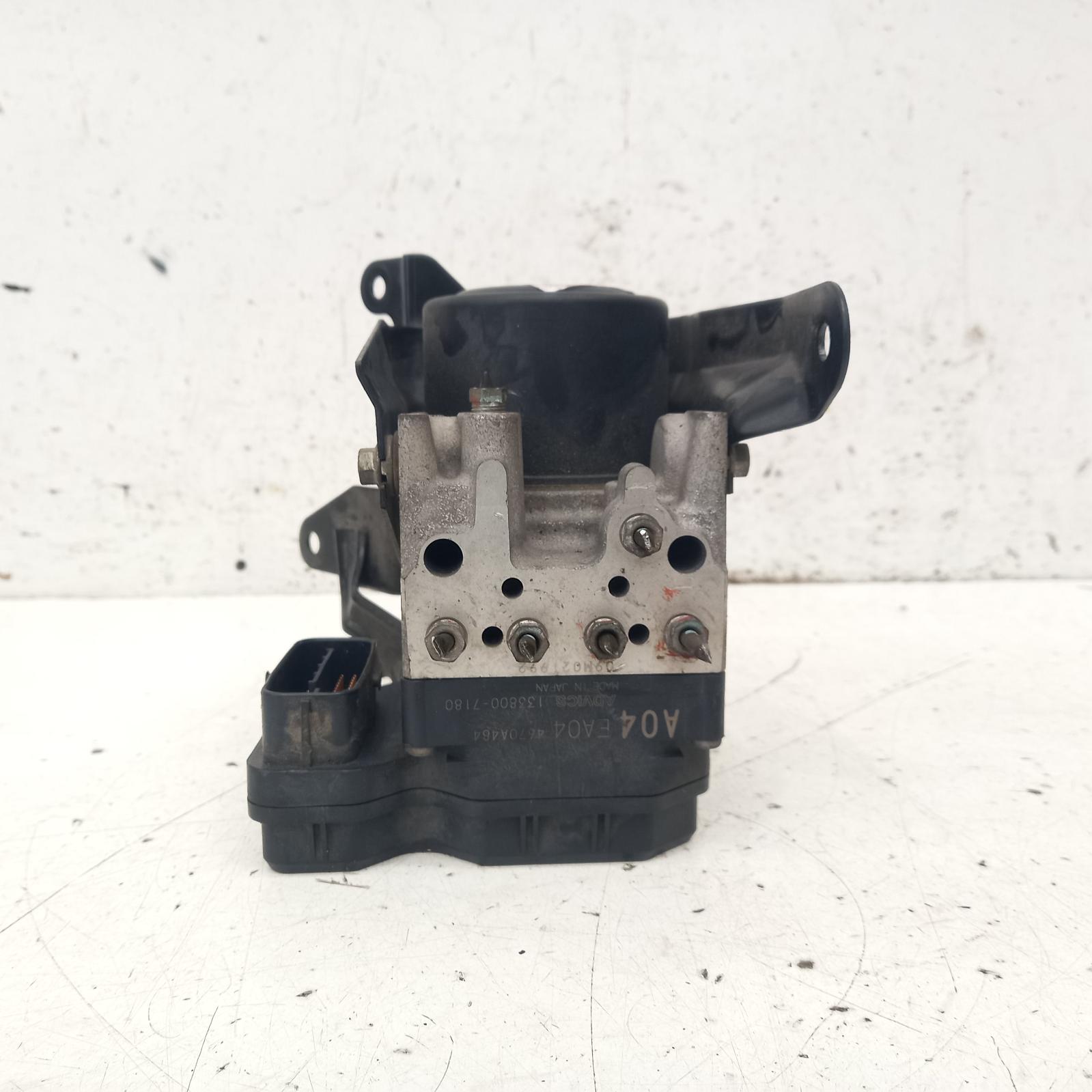 453752, Used abs pump/modulator for 2010 triton mn, p/n 4670a484, 08/