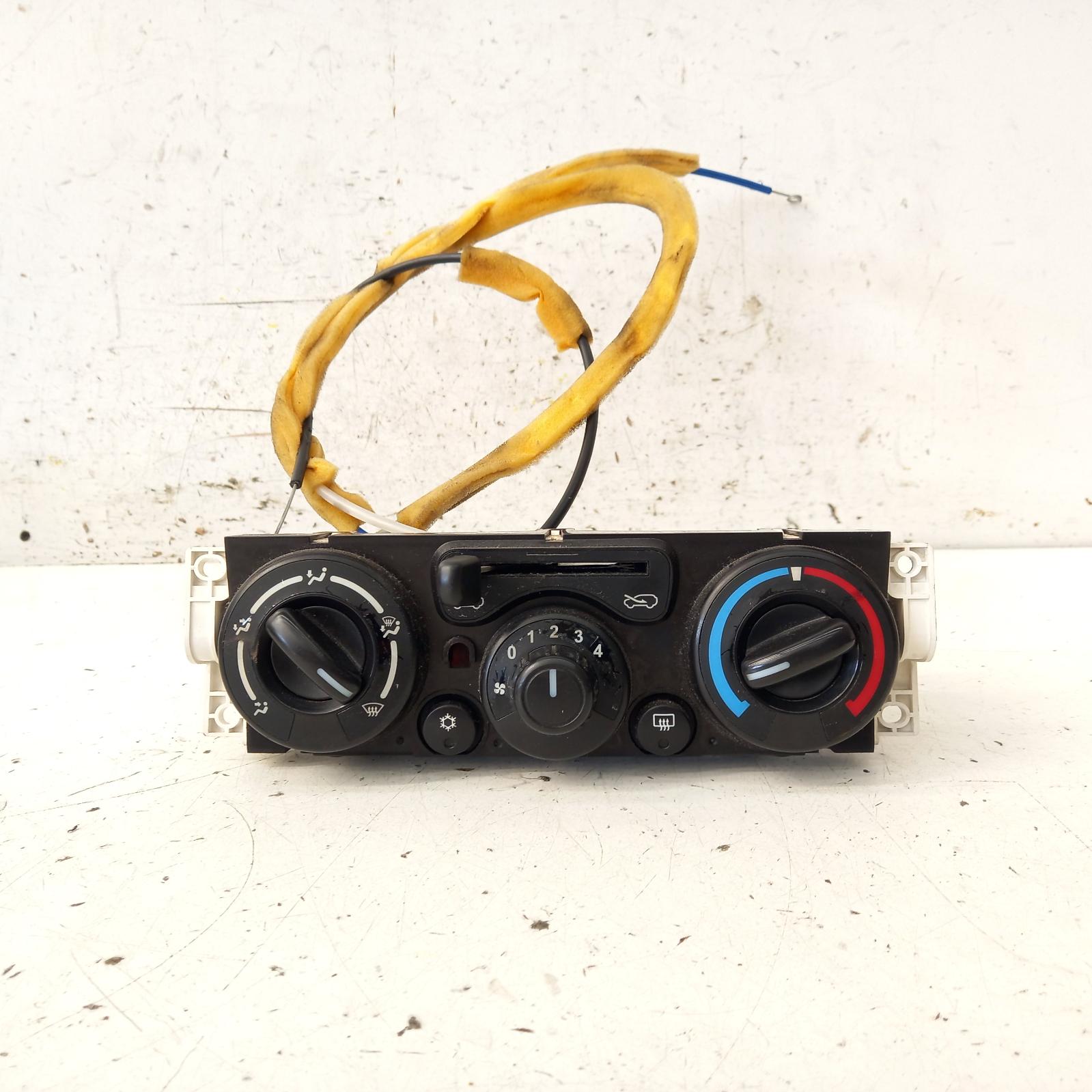 454363, Used heater/aircon controls for 2008 rodeo ra, dual cab, black face, w/ demister